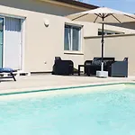 Pola Kuce Sa Bazenom-eja Appartement Kaštel