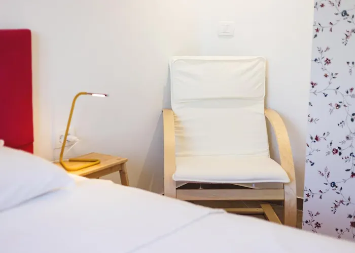 Pola Kuce Sa Bazenom-eja Lejlighed Kaštel